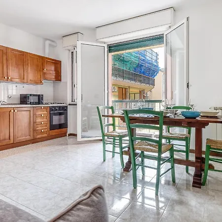 1 Bedroom Cozy Apartment In Recco Recco
