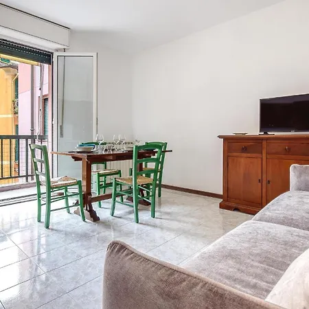 1 Bedroom Cozy Apartment In Recco Appartamento *